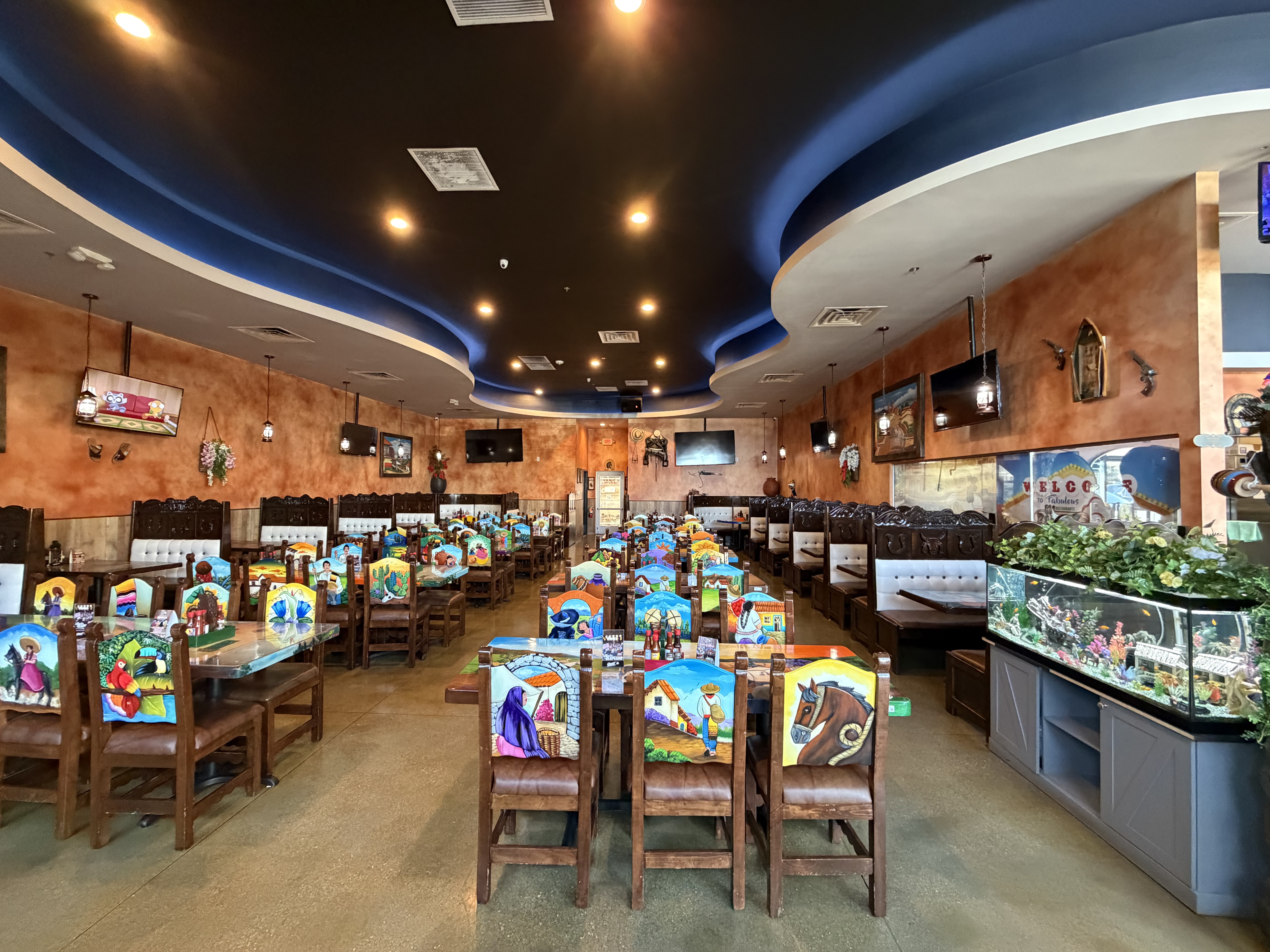Prime Location Restauraunt Opportunity, 325 Hughes Center Dr