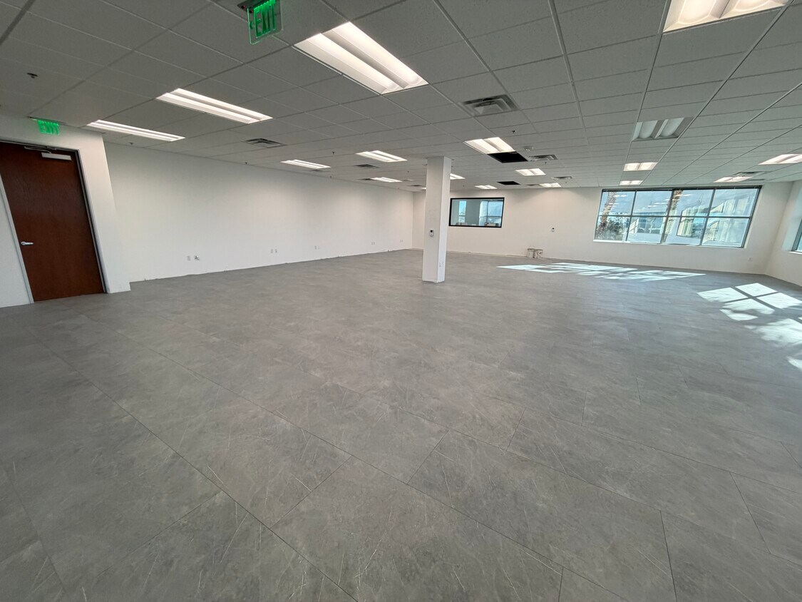 Class A Summerlin Medical/Executive Office photo 6