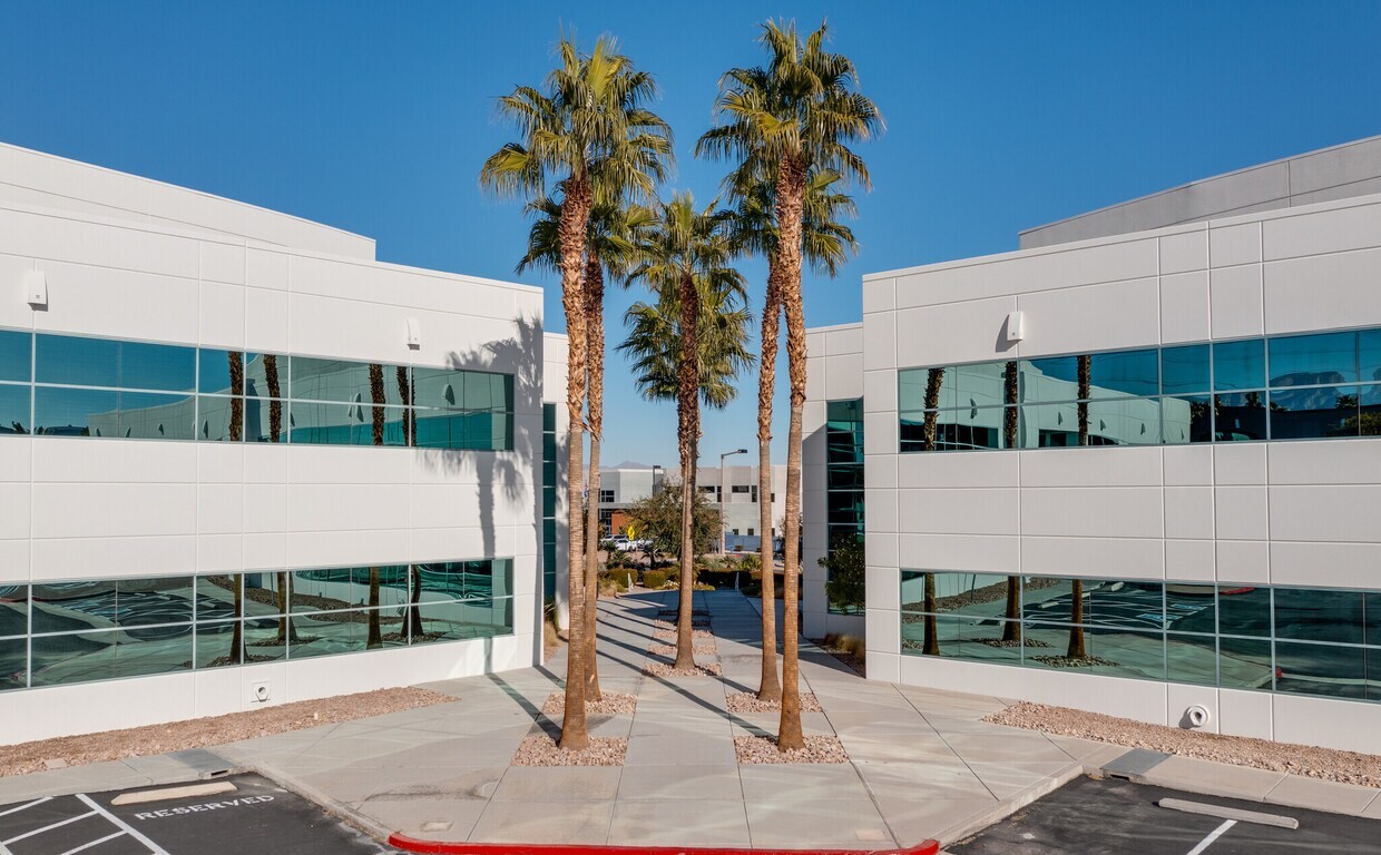 Class A Summerlin Medical/Executive Office photo 2